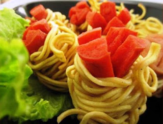 Resep Sosis Gulung Mie Goreng Pedas